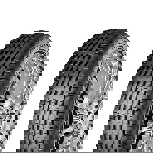 205/40R18 86Y XL Falken Azenis Fk520