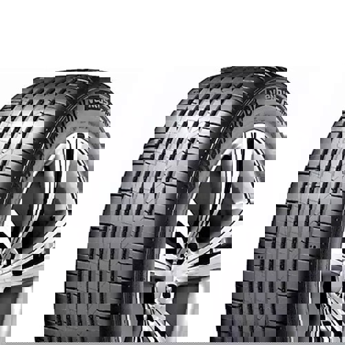 225/45R19 92V Hankook Ventus Prime 4 K135a