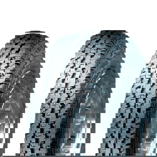 195R14C 102/100R Kumho Radial 857